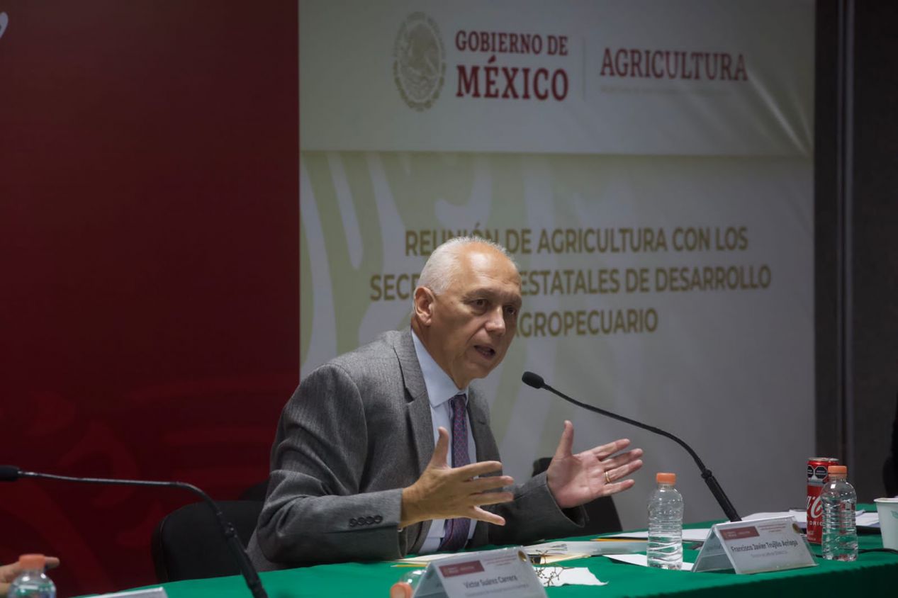 Javier Trujillo presenta su renuncia como titular a la Senasica