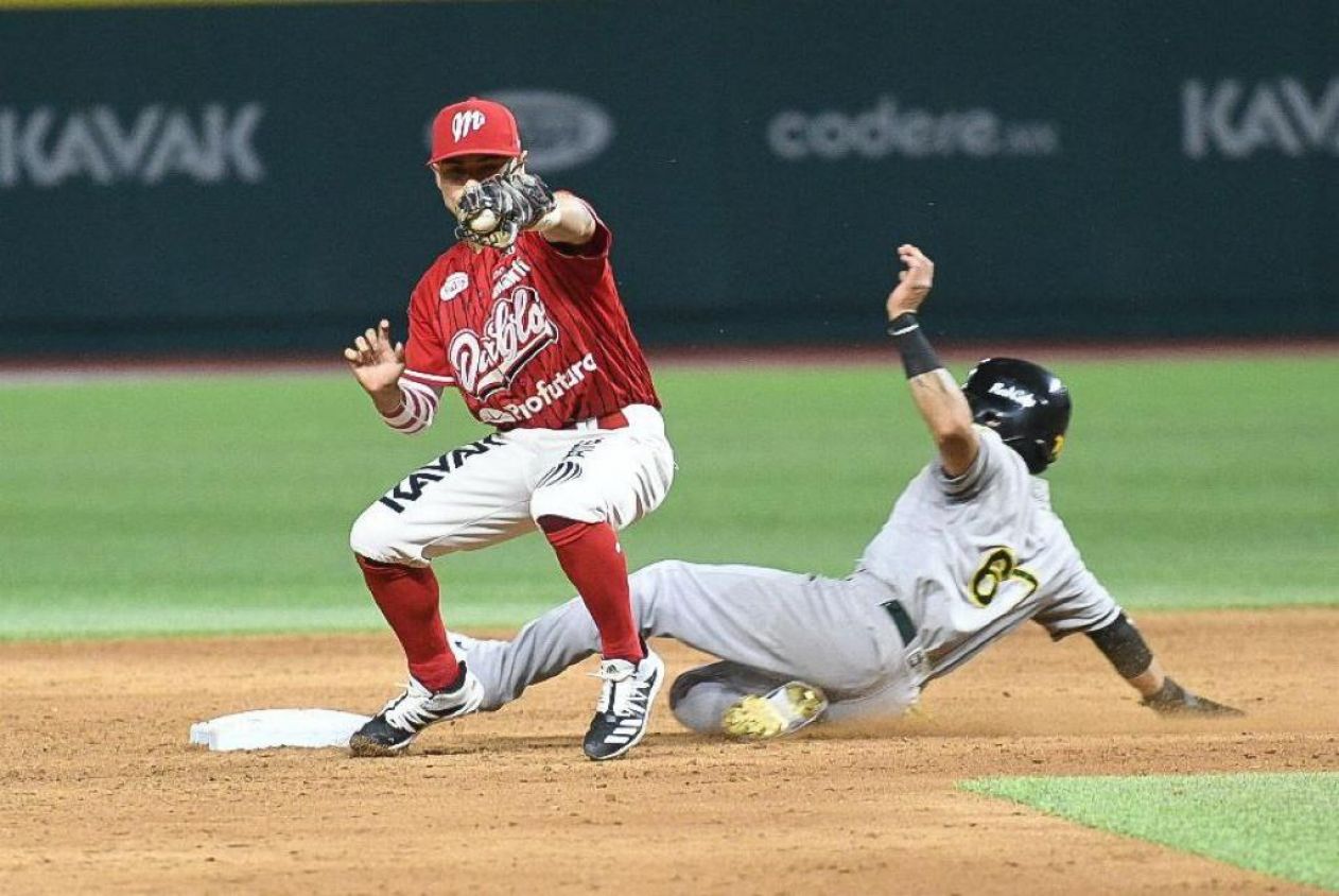 Pericos fue apaleado por Diablos-Guerreros 