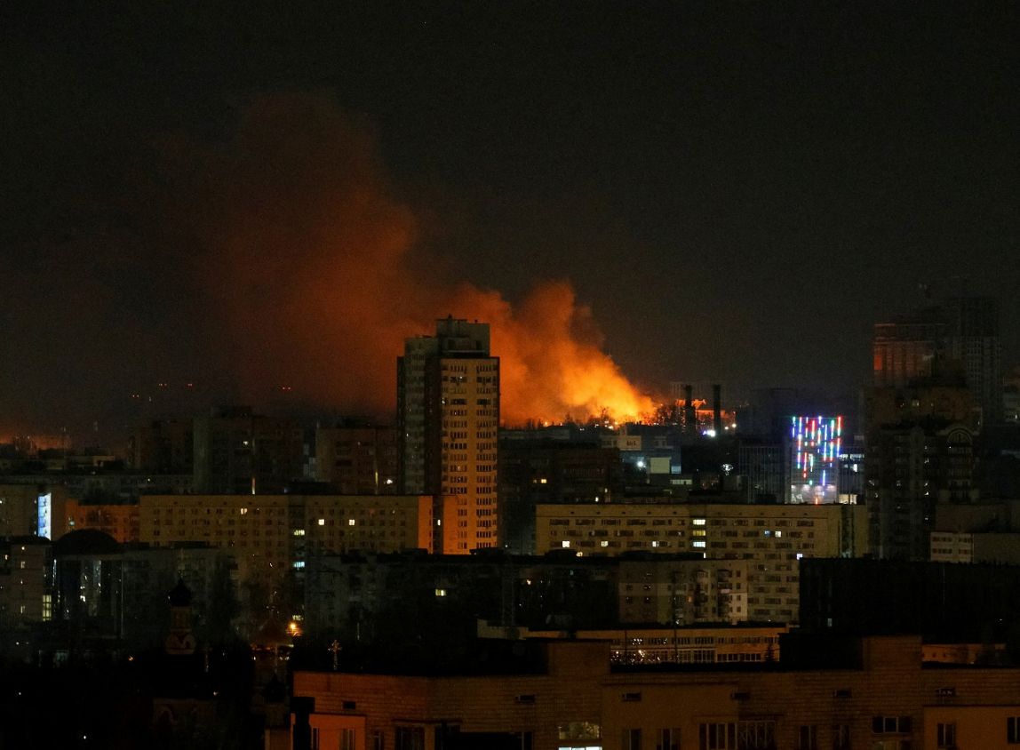 Un 70% de la capital de Ucrania se ha quedado sin electricidad tras el devastador bombardeo ruso