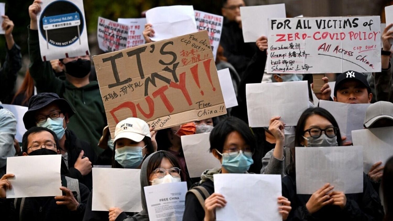 Autoridades Chinas han levantado algunas restricciones, tras la represión a las protestas pero mantienen su plan de COVID cero