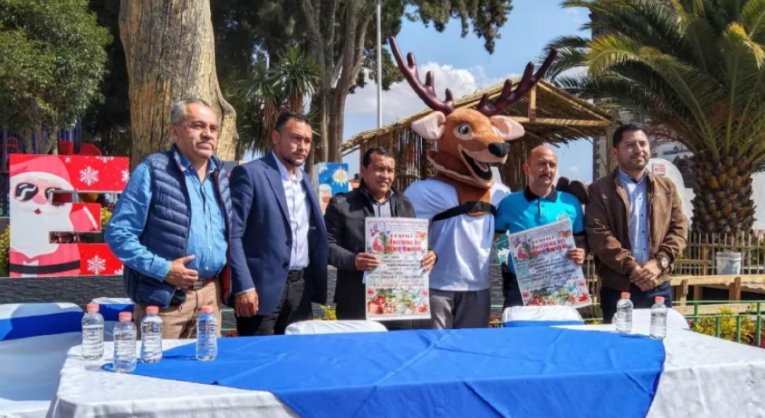 Alcalde de Tetla de la Solidaridad presenta programa de Encendido del Árbol Navideño