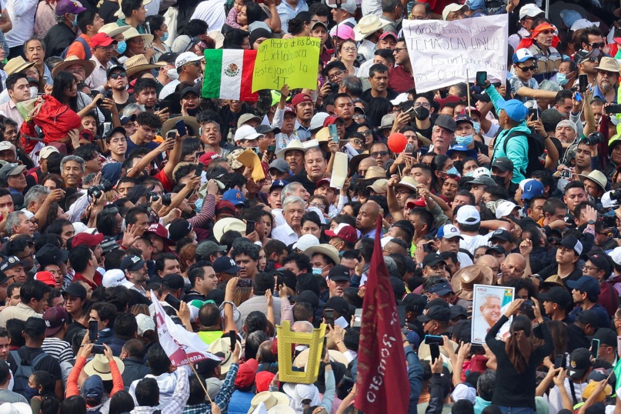 Reportó Sheinbaum saldo blanco y participación de un millón 200 mil personas en marcha a favor de AMLO