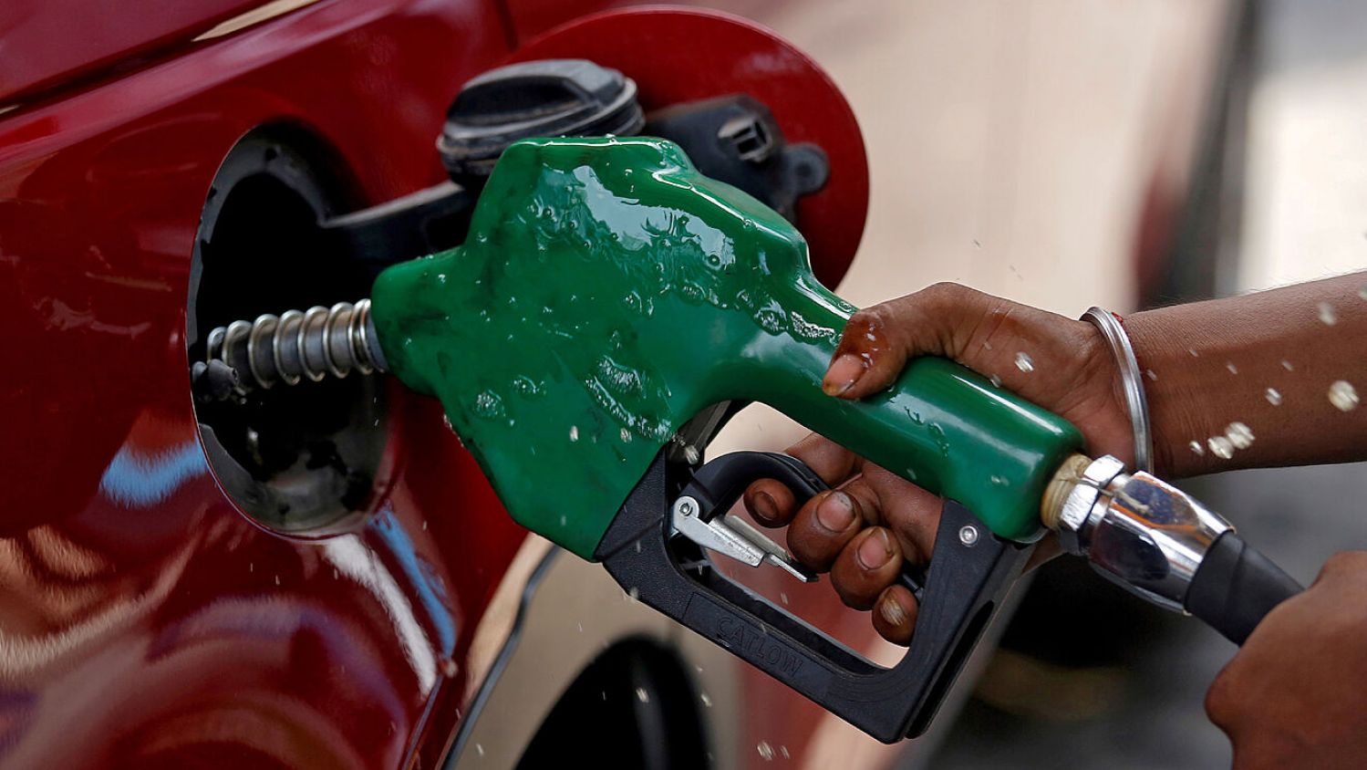 Regresa subsidio del 100% para gasolina Magna y Premium