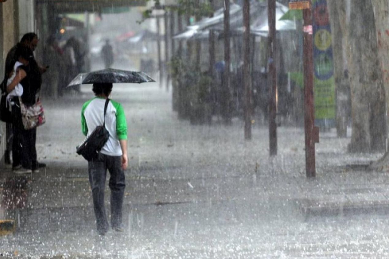 Karl se debilita a ciclón pero continuarán lluvias fuertes en el sureste y 18 entidades del país