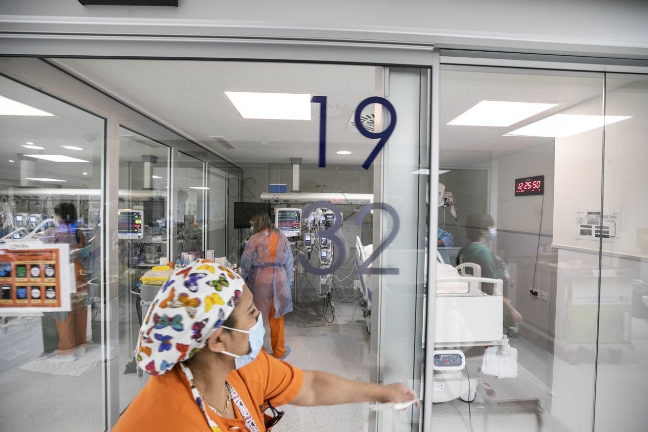 Variantes de ómicron BQ.1 y B.Q1.1 aumentarán los casos de Covid este otoño
