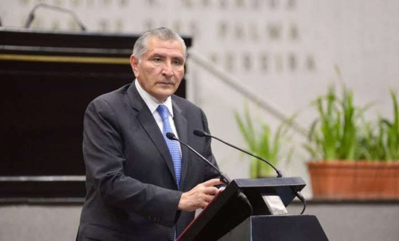 Visita Adán Augusto Congreso de Veracruz para promover voto a favor de plan militar