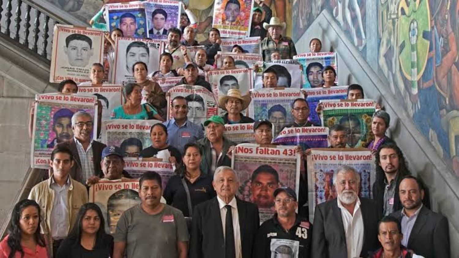 Asegura AMLO que órdenes de aprehensión canceladas por caso Ayotzinapa pueden reactivarse