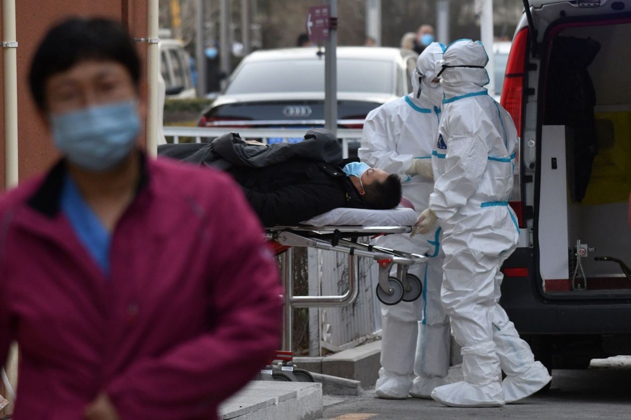 Aísla China a 800 mil personas en Wuhan por 240 casos de coronavirus