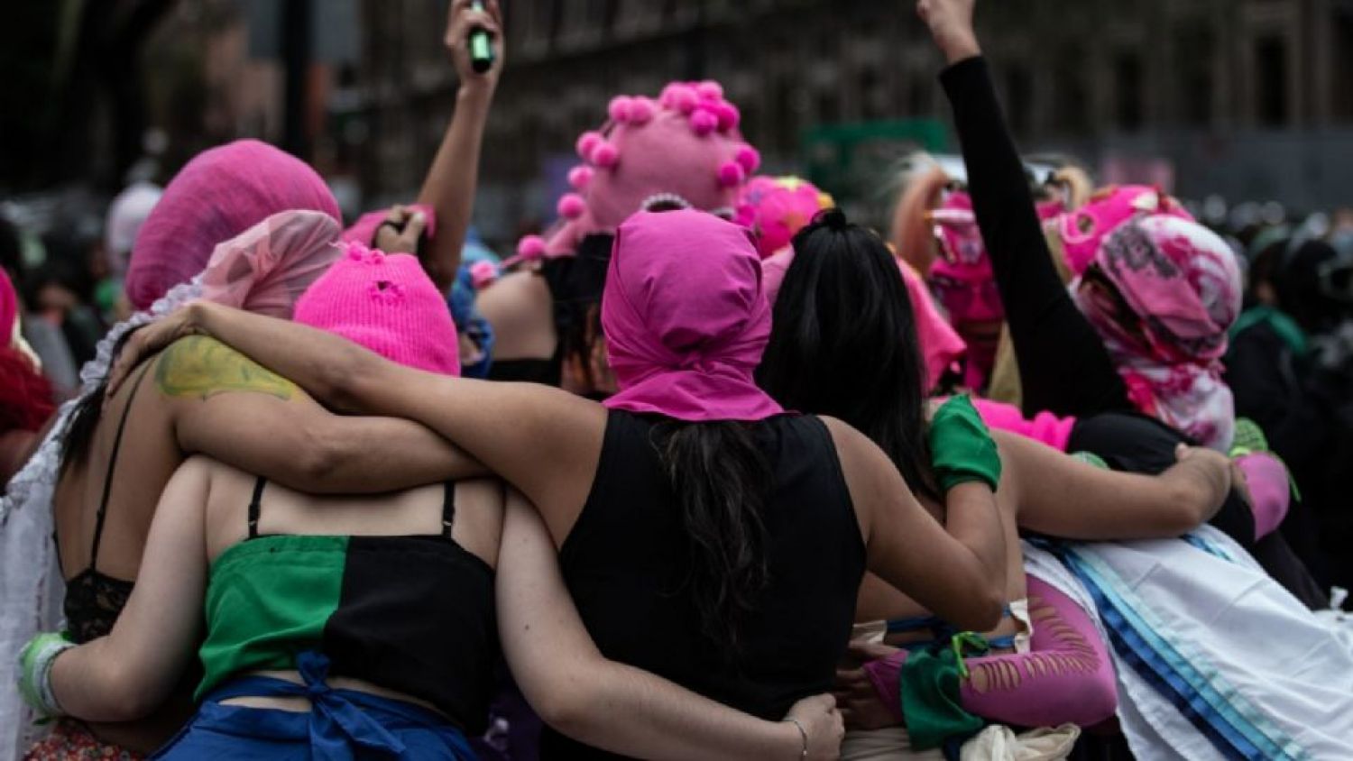 Hackeo a la SEDENA: Fiscalía de CDMX vas tras 7 mujeres feministas clasificadas como "prioritarias"