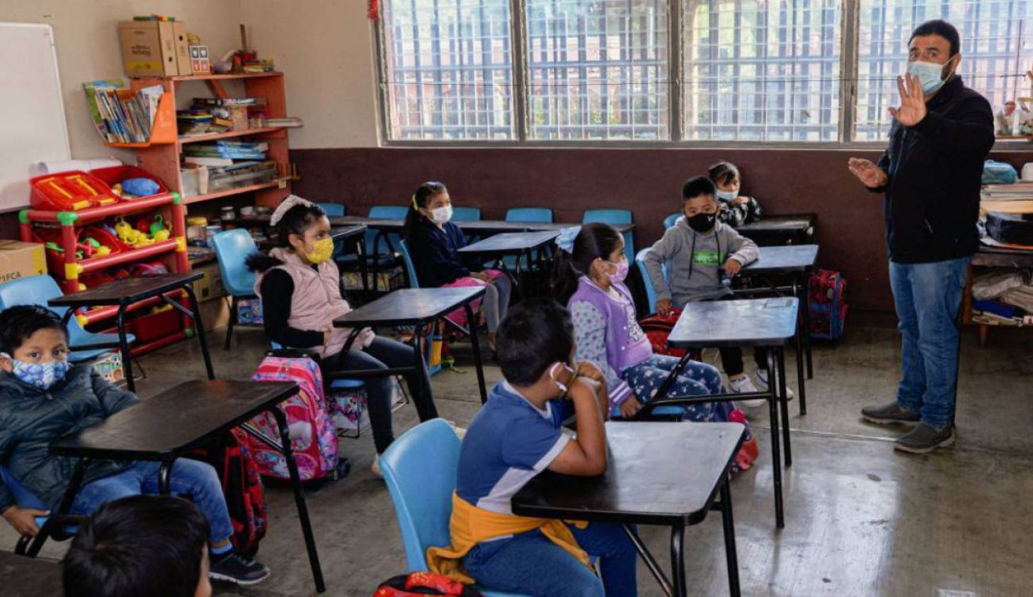 Jueza ordena restaurar programa “Escuelas de Tiempo Completo” a nivel nacional