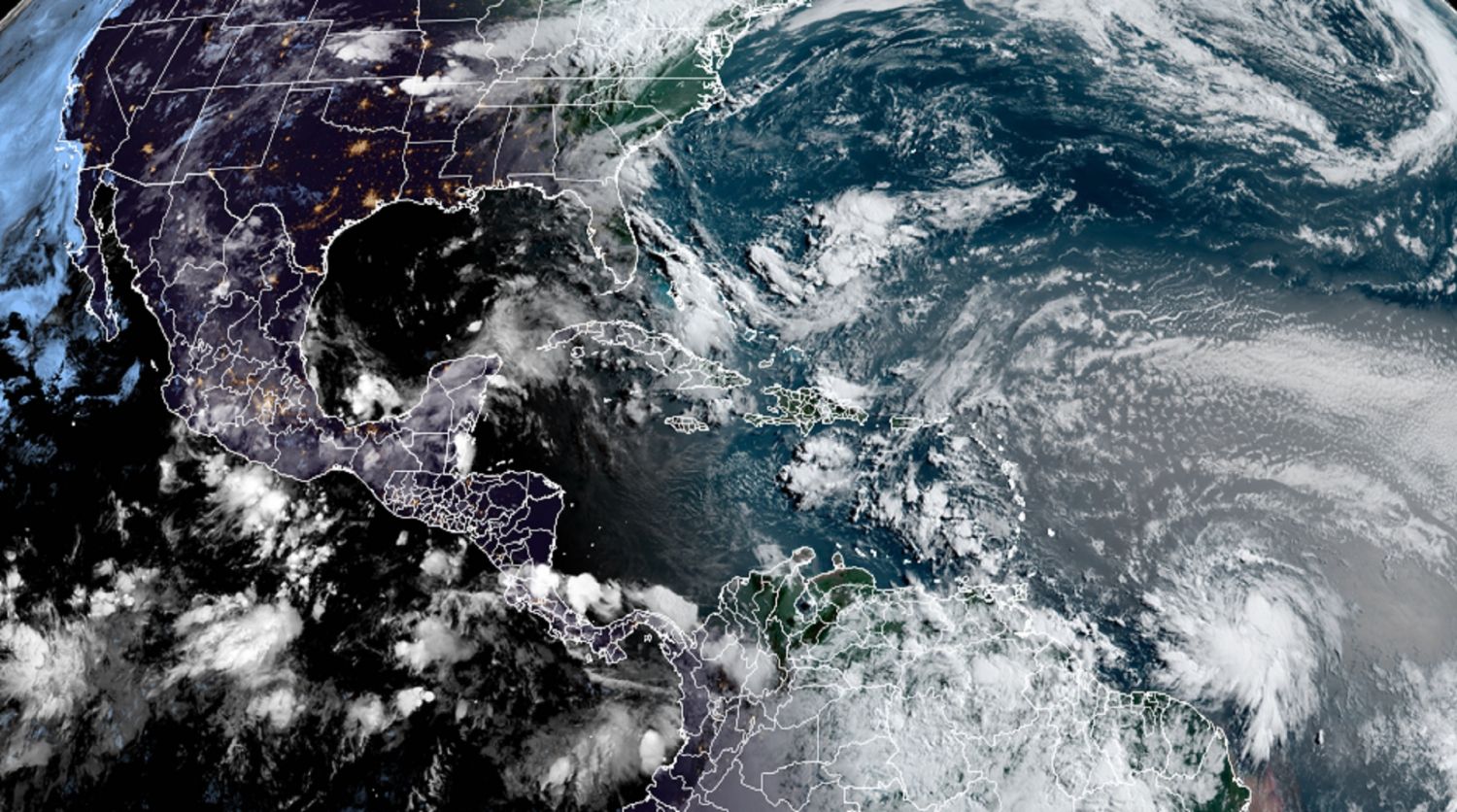 Depresión ‘13E’ se intensificará a tormenta tropical ‘Lester’