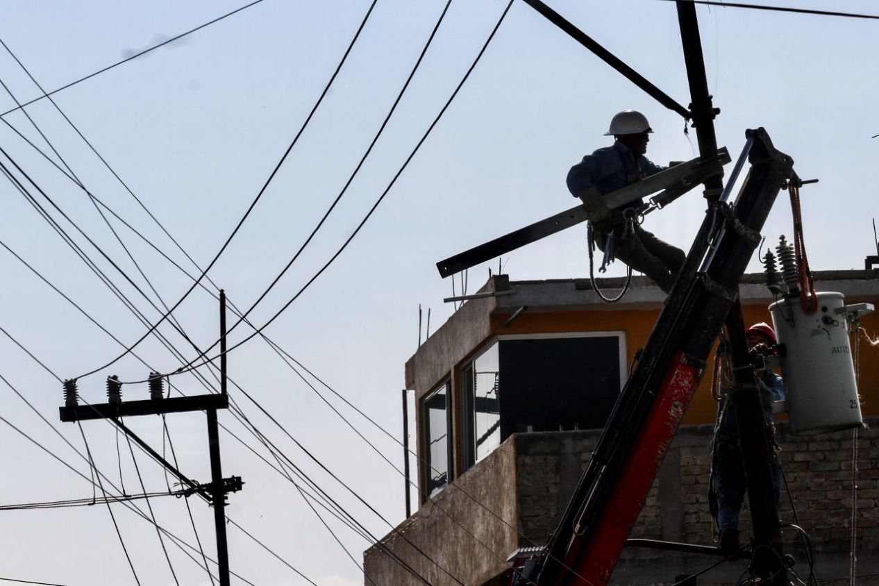 Sismo magnitud 7.7 dejó sin electricidad a 1.3 millones de usuarios en cinco estados del país