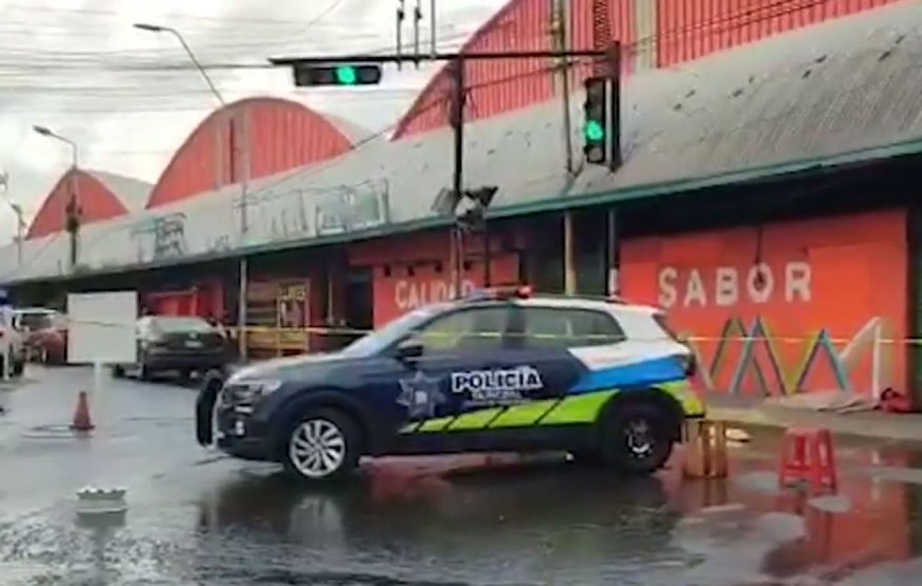 Hombre pierde la vida tras presuntamente caer de la Ruta 68 frente al Mercado Morelos