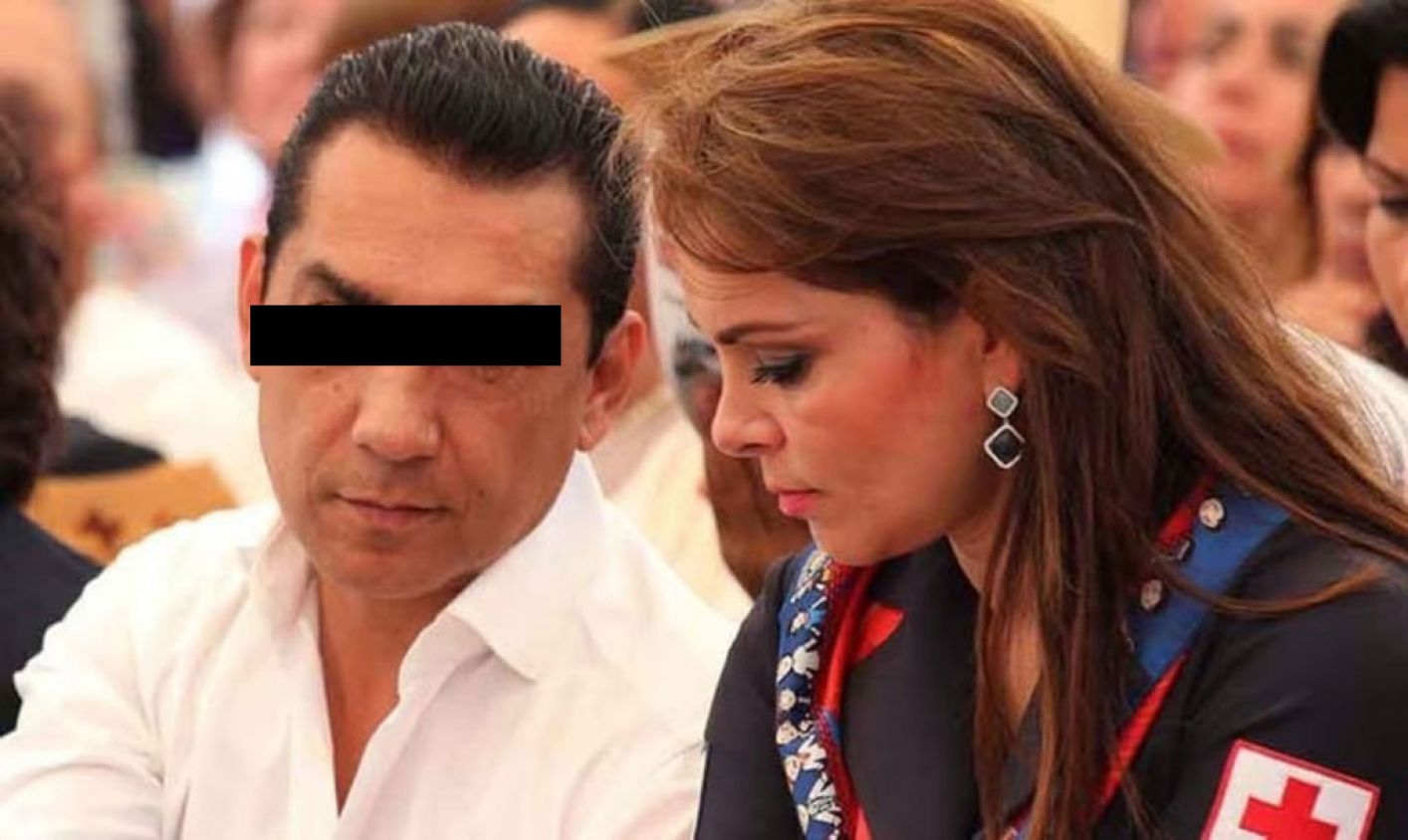 Juez dicta auto de formal prisión a José Luis Abarca y su esposa pero no por el caso Ayotzinapa 