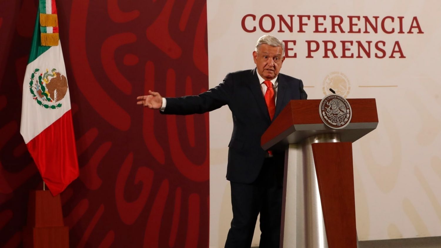 Expresa AMLO su "condena enérgica" por atentado a Cristina Fernández