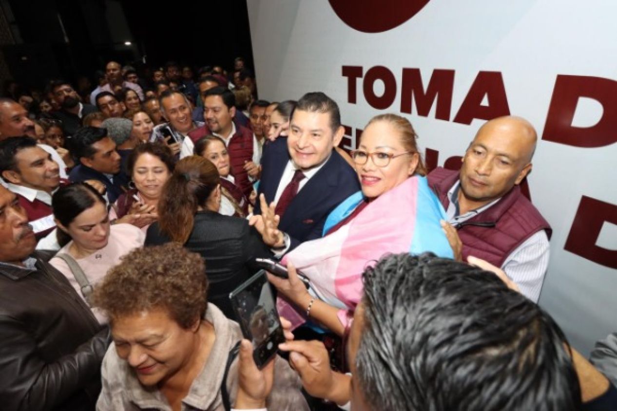 Alejandro Armenta toma protesta a Comités de Defensa de la 4T en Puebla