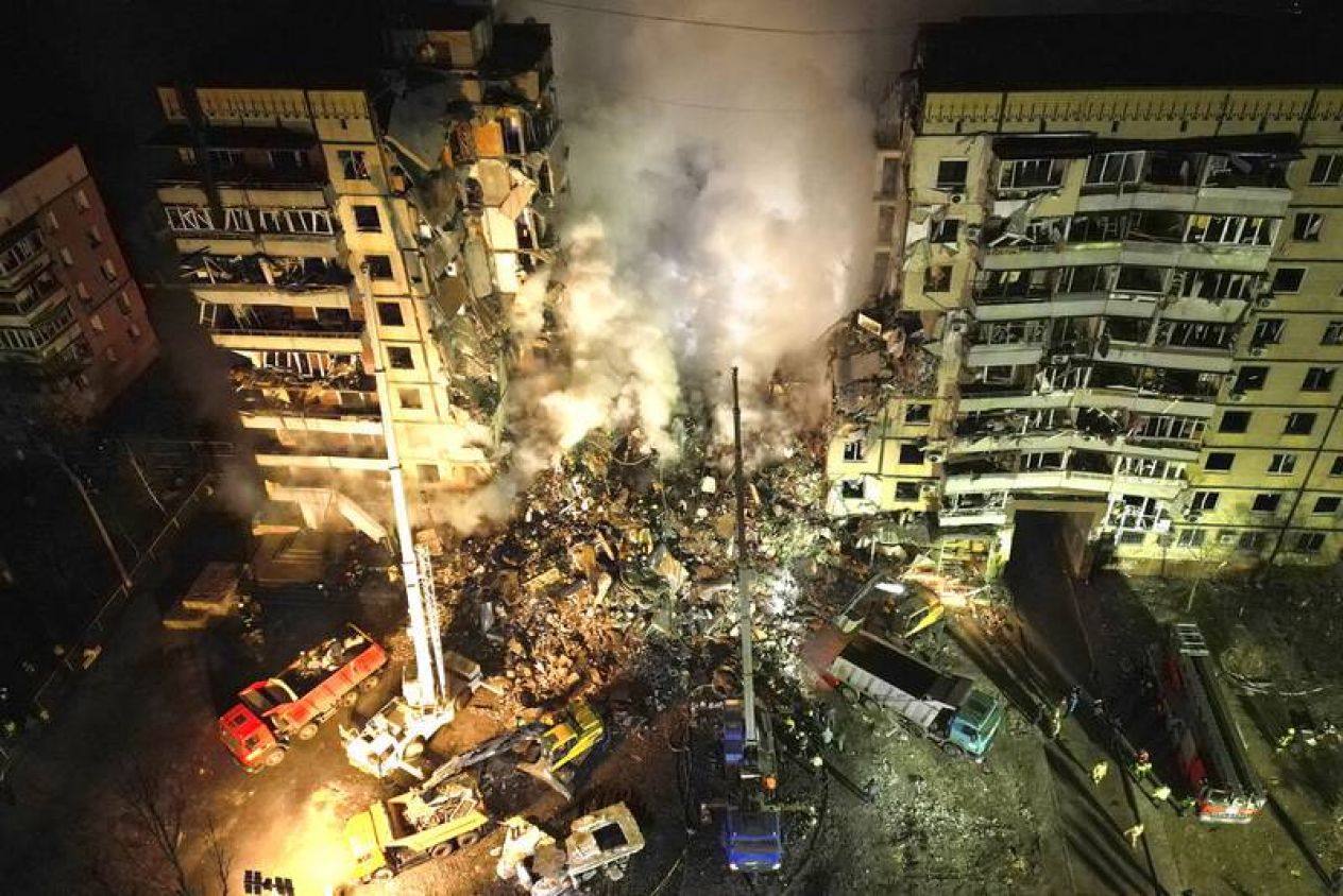Recrudece la guerra en Ucrania: Edificio en Dnipro sufre el peor ataque civil en meses