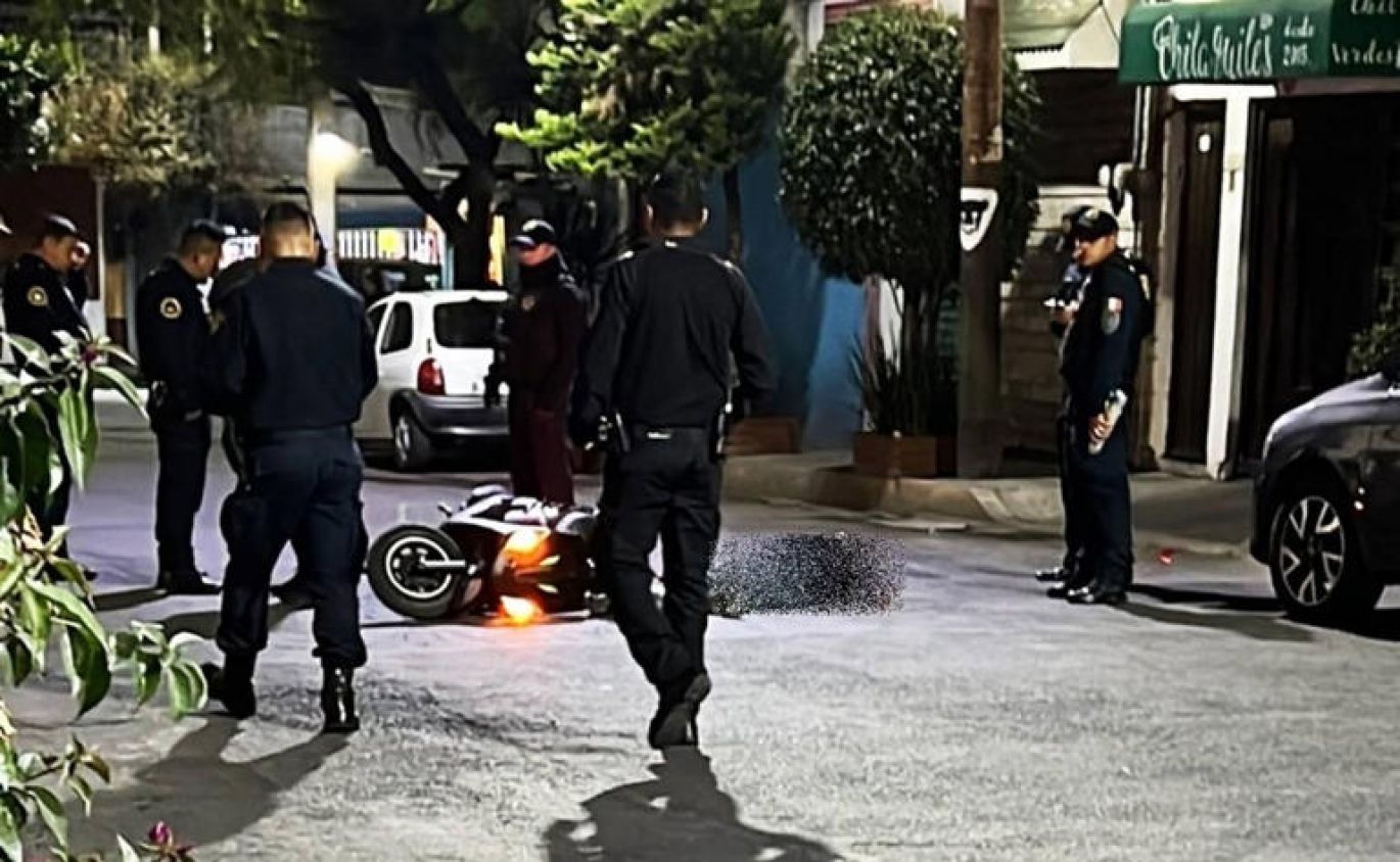 "Tras persecución": Policía abate a sicario que minutos antes acababa de asesinar a un joven