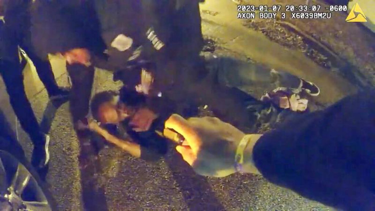 Abuso policial en EU: Agentes matan a golpes a Tyre Nichols en Memphis; él gritaba por su mamá