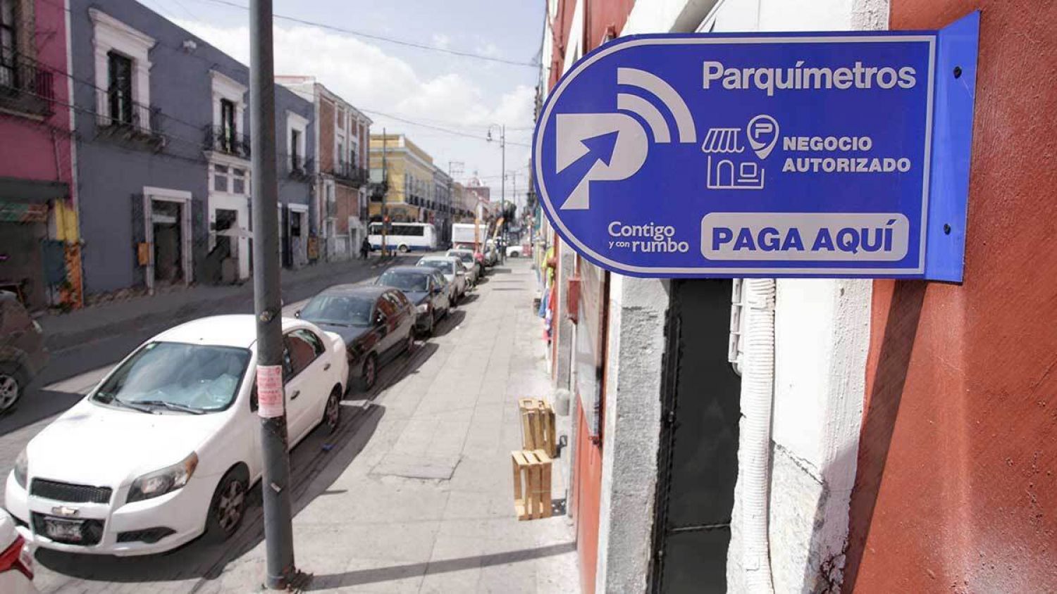 Parquímetros vino a terminar con los “vivales” que se adueñaron de la vía pública: Eduardo Rivera