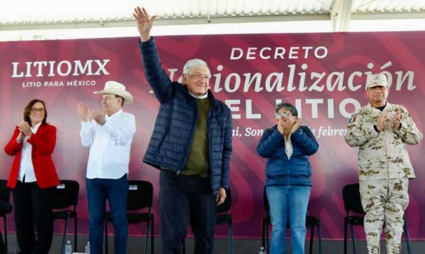 AMLO firma decreto para que el litio no sea explotado por Rusia, China o EU: ‘es de la nación’