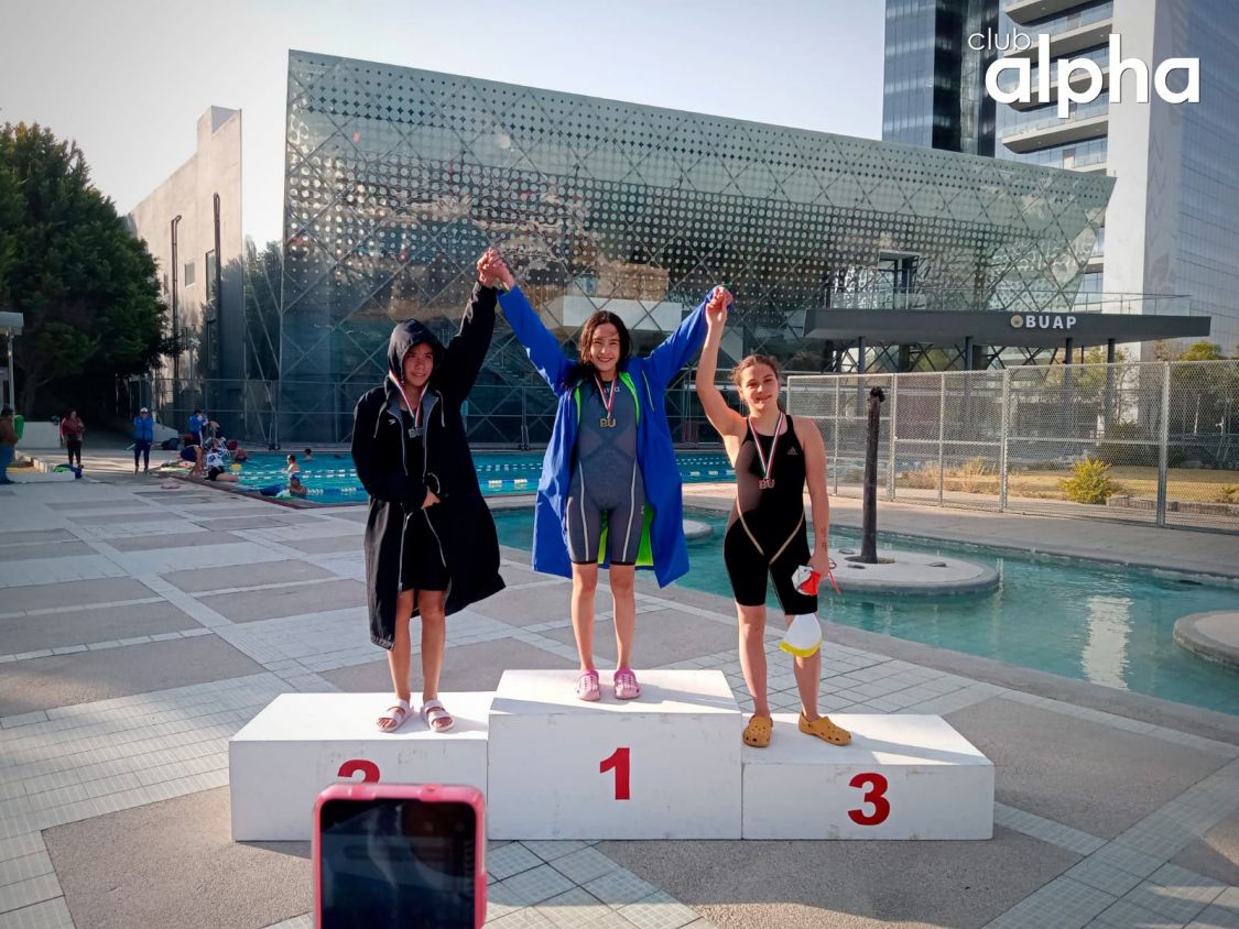 Intenso Torneo de la Amistad de Natación en la BUAP