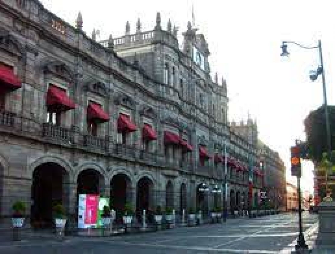 Ayuntamiento de Puebla oficialmente reconoce a Lomas de Coyopotrero como colonia