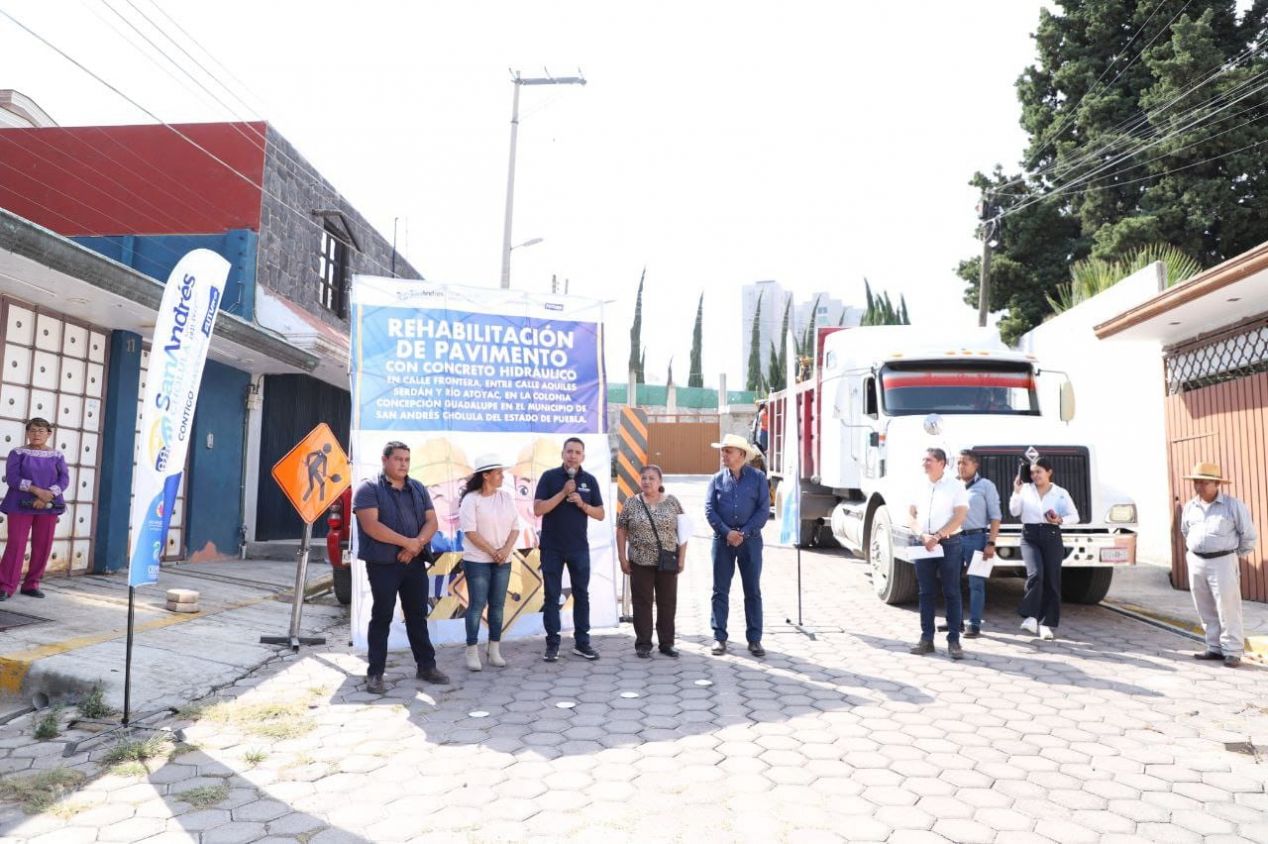 Inicia ayuntamiento de San Andrés Cholula, rehabilitación de calle Frontera en Concepción Guadalupe 