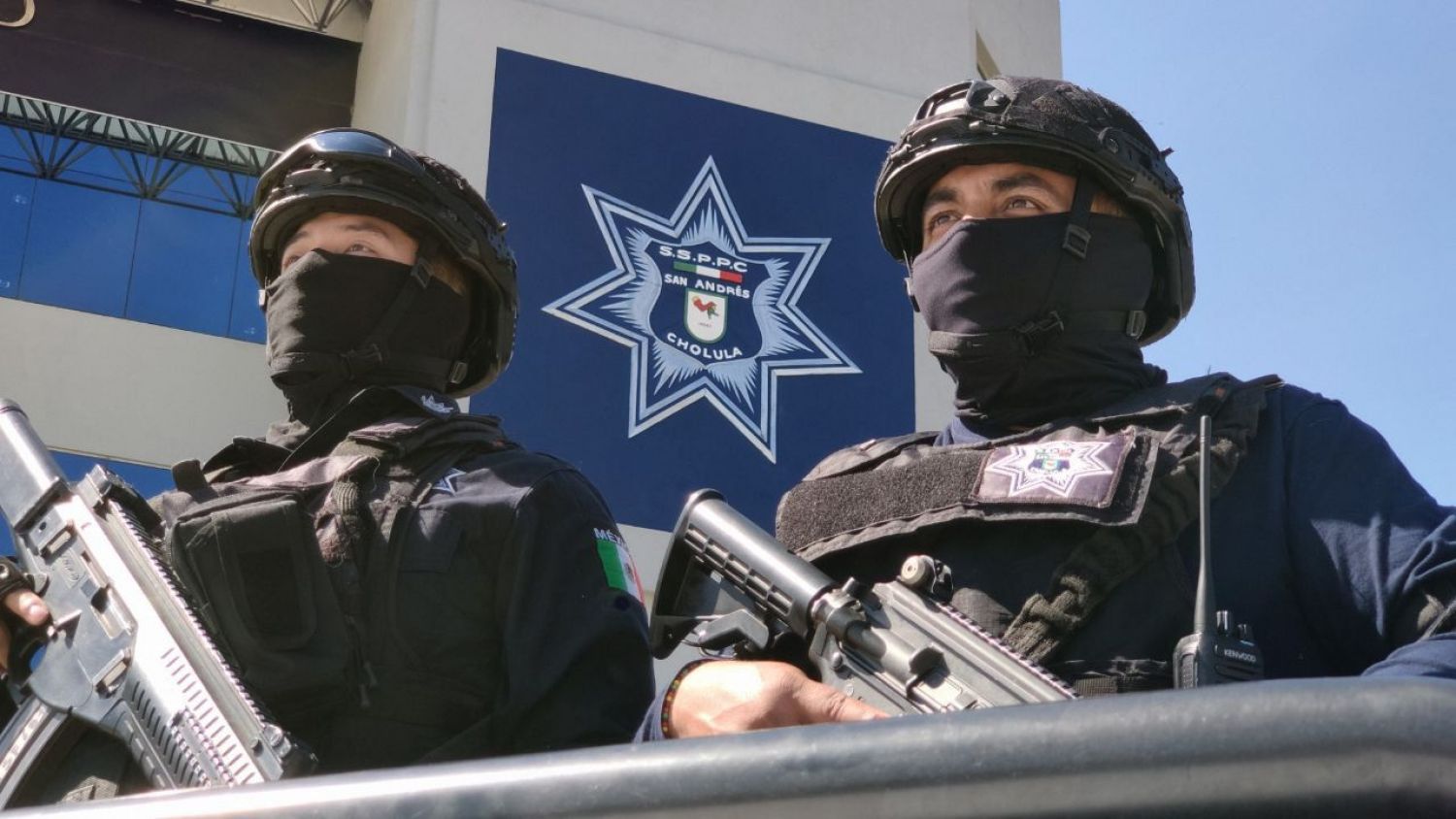 Policía de San Andrés Cholula en coordinación con las fiscalías de CDMX y Puebla dieron cumplimiento a una orden de reaprehensión en contra de una persona dedicada al robo de vehículos