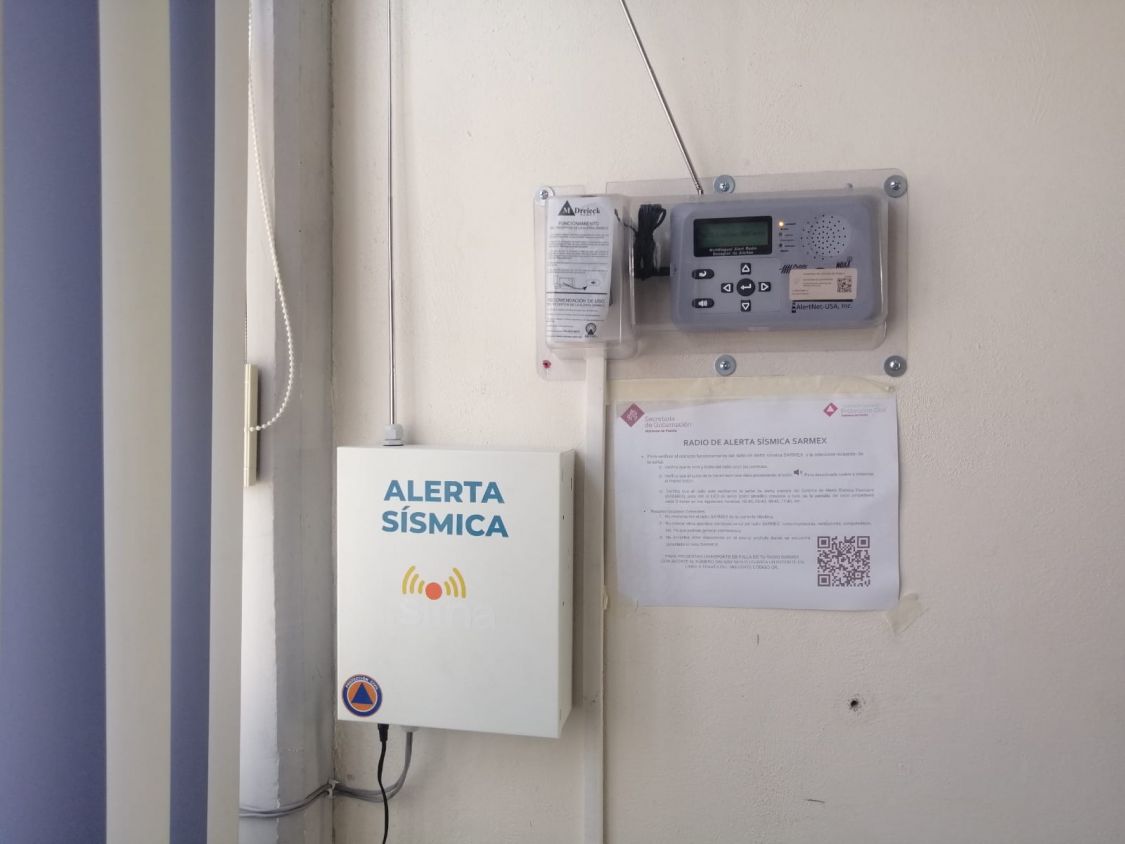Dona Omar Pérez alertamiento sísmico a CEDAT y SNTE sección 51, va por más escuelas sanandreseñas