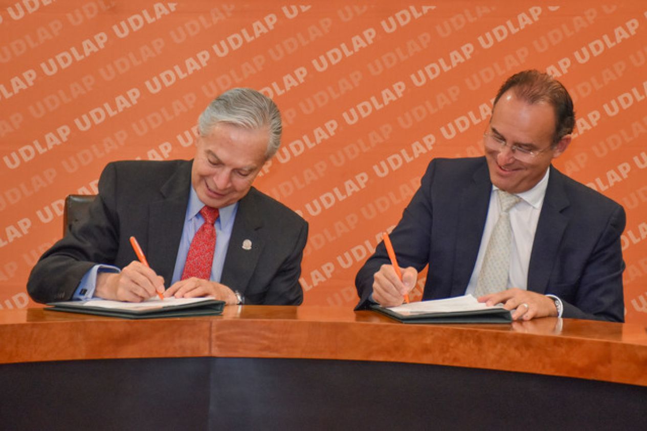 UDLAP y la Asociación de Agentes Aduanales del Puerto de Veracruz firman convenio de colaboración