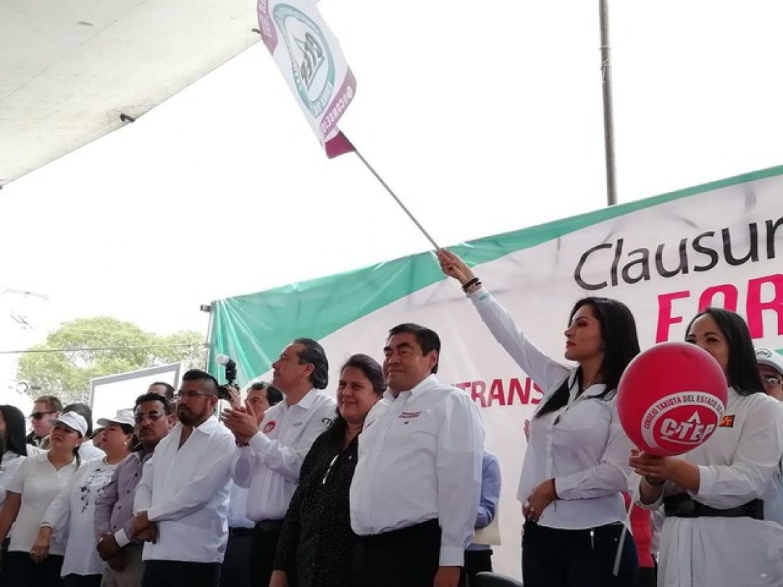 Respalda Confederación de Trabajadores y Consejo Taxista de Puebla a Barbosa Huerta