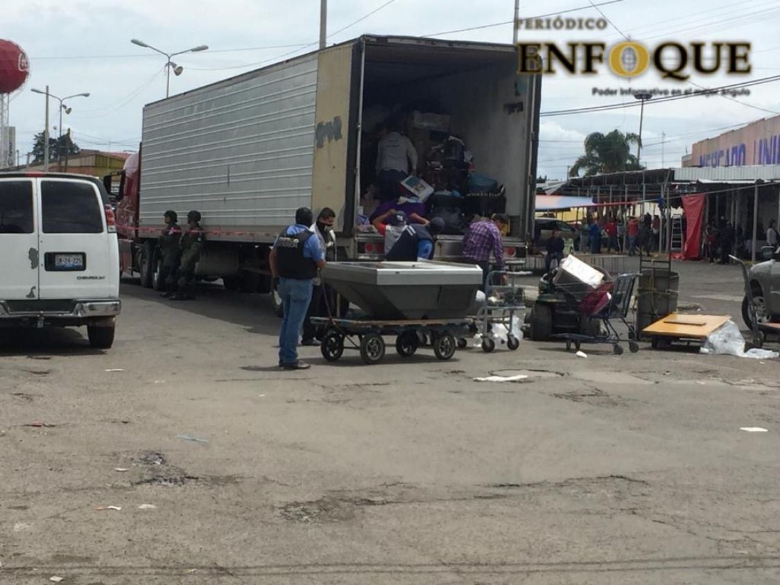 Detienen a 10 y decomisan mercancía de dudosa procedencia en el Mercado Unión