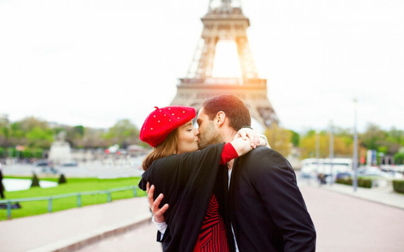 ¿Por qué se llama beso francés?
