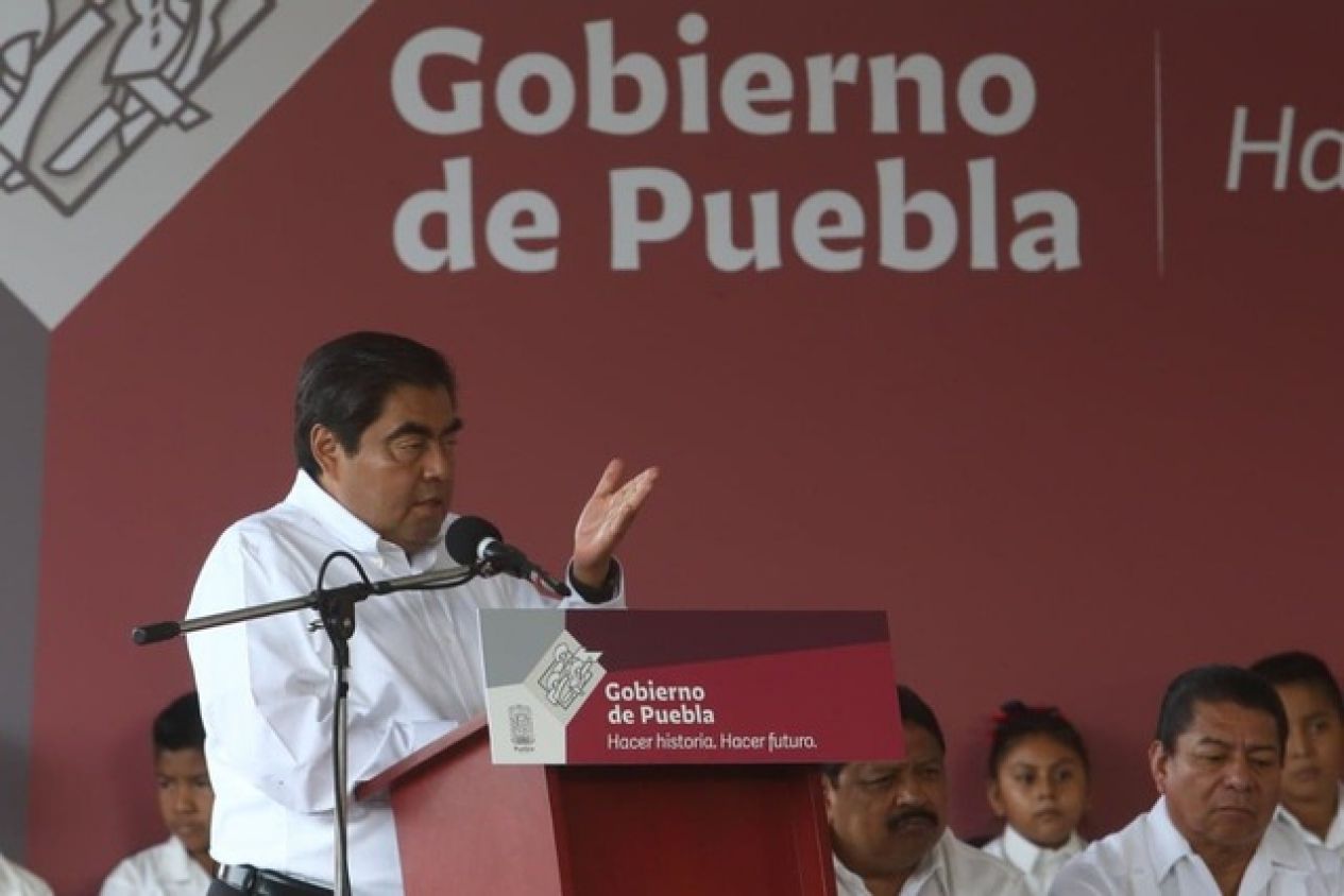 Aumento de tarifa del transporte público será “en el momento en que la sociedad pueda soportarlo”: Barbosa Huerta