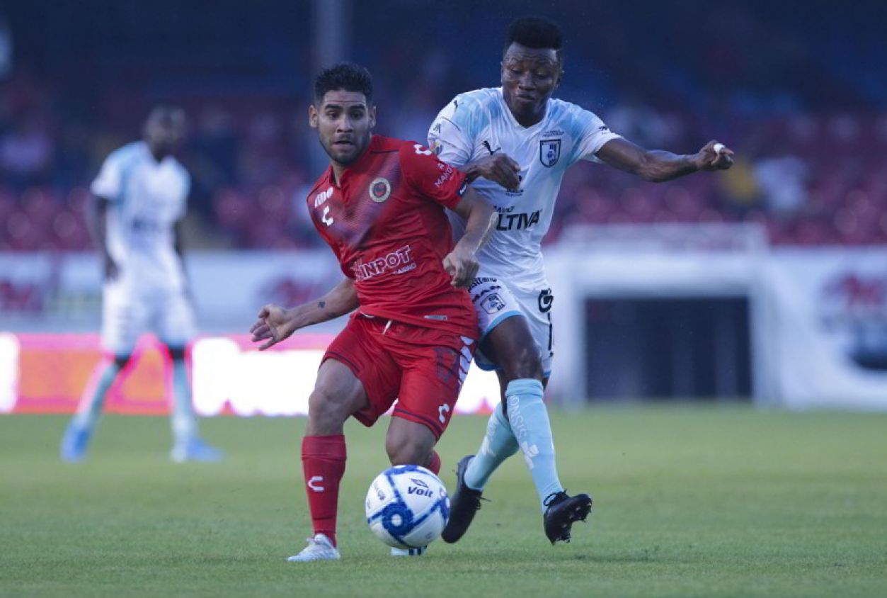 Veracruz fue humillado por Querétaro y llegó a 32 juegos sin ganar