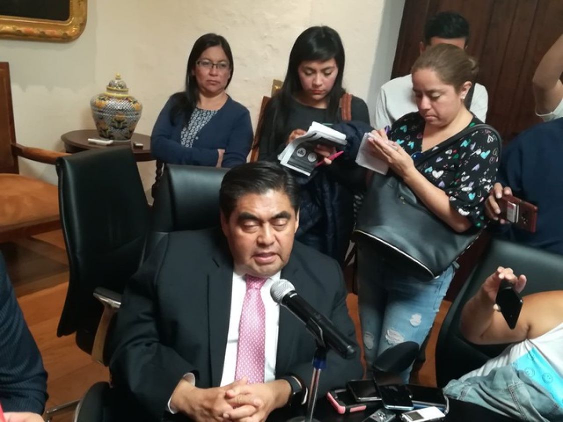 Anuncia Barbosa Huerta liberación de 14 policías en Cañada Morelos