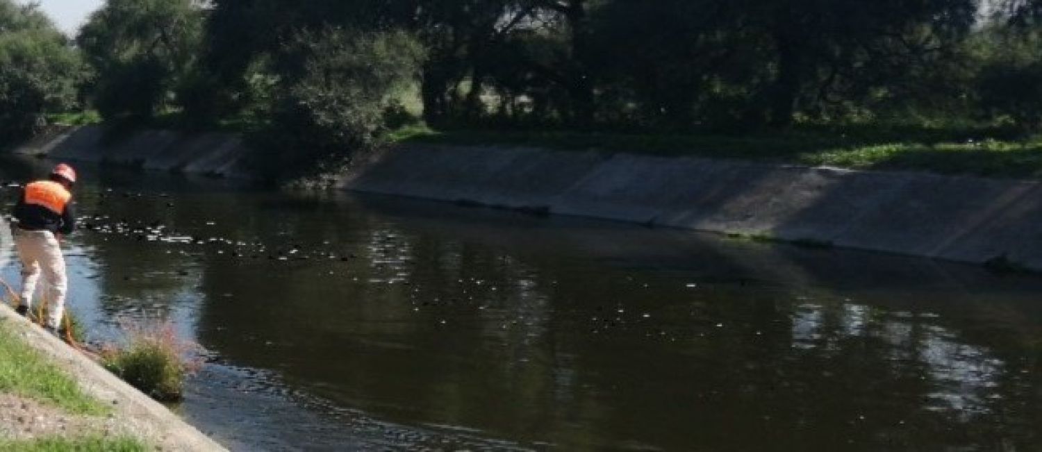 Encuentran  cadáver embolsado en el canal de Valsequillo cerca de  Tecamachalco