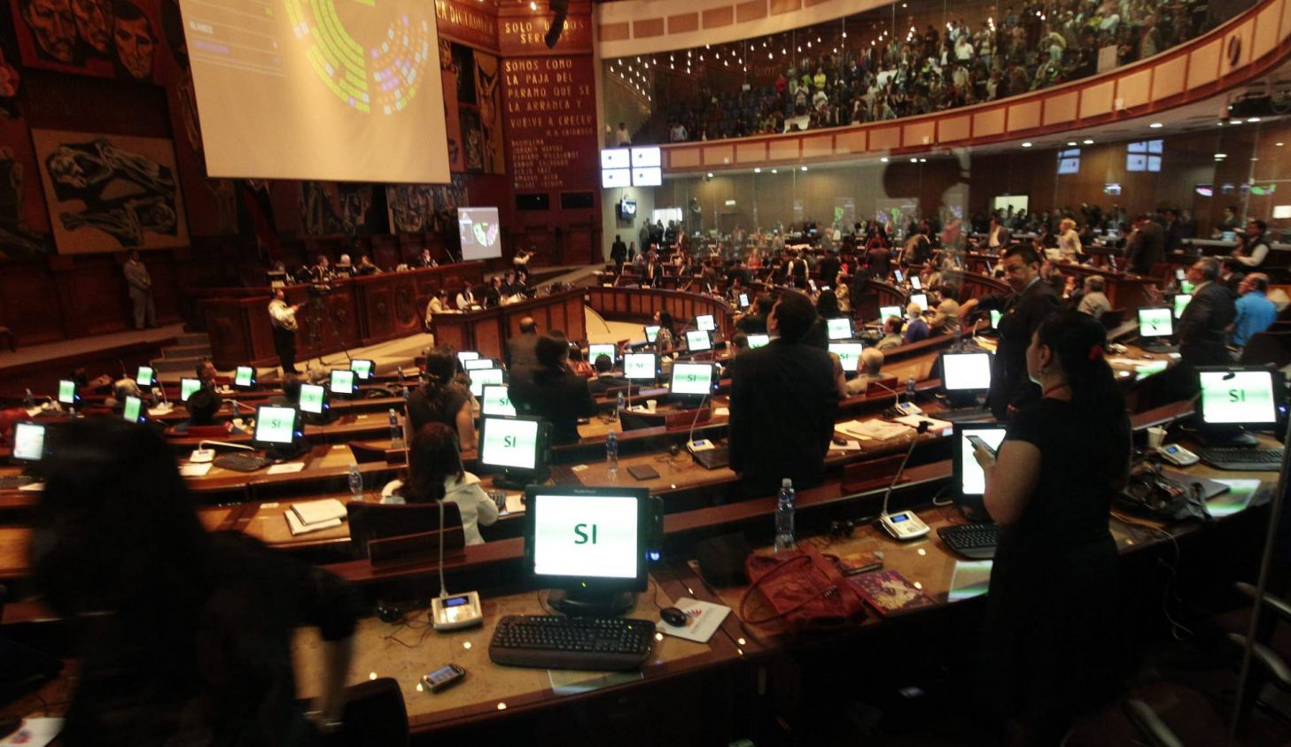 Los mercados avalan la reforma tributaria de Ecuador para sostener el acuerdo con el FMI