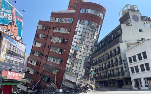 Sismo en Taiwán deja al menos 9 muertos 
