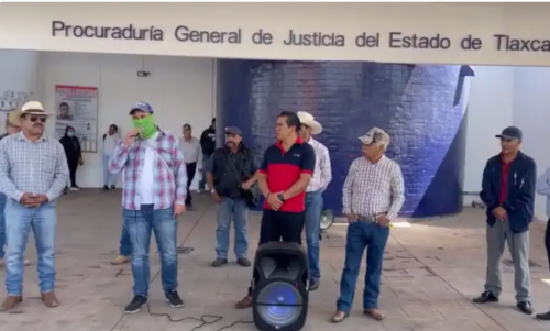 Protestan vecinos de Calpulalpan contra privatización de Libramiento