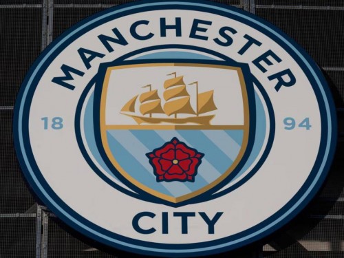 Manchester City acusado de 130 cargos por irregularidades financieras