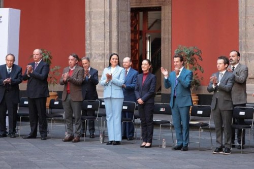 México garantiza rehabilitación infantil con 900 mdp y derecho constitucional