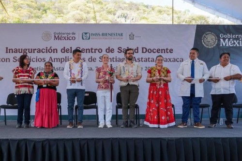 Claudia Sheinbaum inaugura Centro de Salud Docente en Santiago Astata