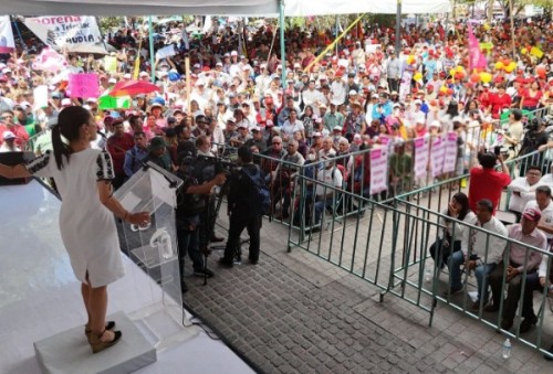 Claudia Sheinbaum promete proyectos en movilidad para Puebla