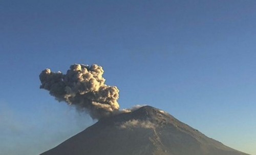 Alerta en el Popocatépetl registra 379 exhalaciones y actividad sísmica