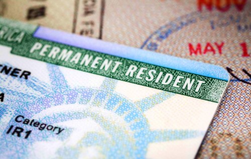 EE.UU. revisará redes sociales de extranjeros y denegará visas si consideran contenido "antisemita"