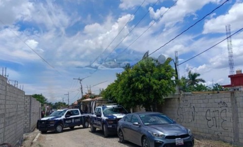 Operativo conjunto en Atlixco desmantela bodega de autos robados
