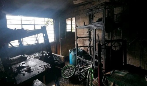 Tragedia en Huauchinango: adulto mayor muere en incendio doméstico