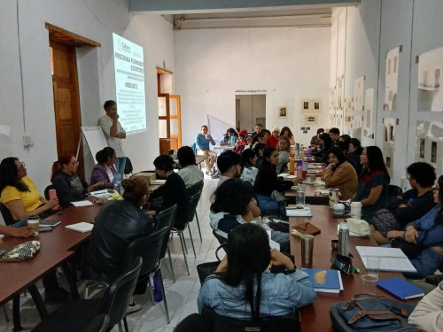 Diplomados y talleres gratuitos impulsan a escritores en Tlaxcala desde 2025